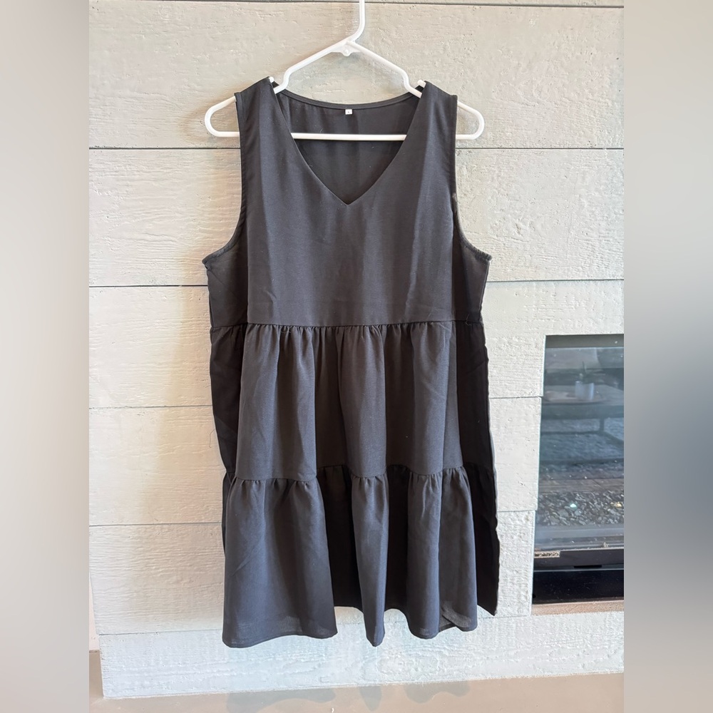 Black Sleeveless Dress
